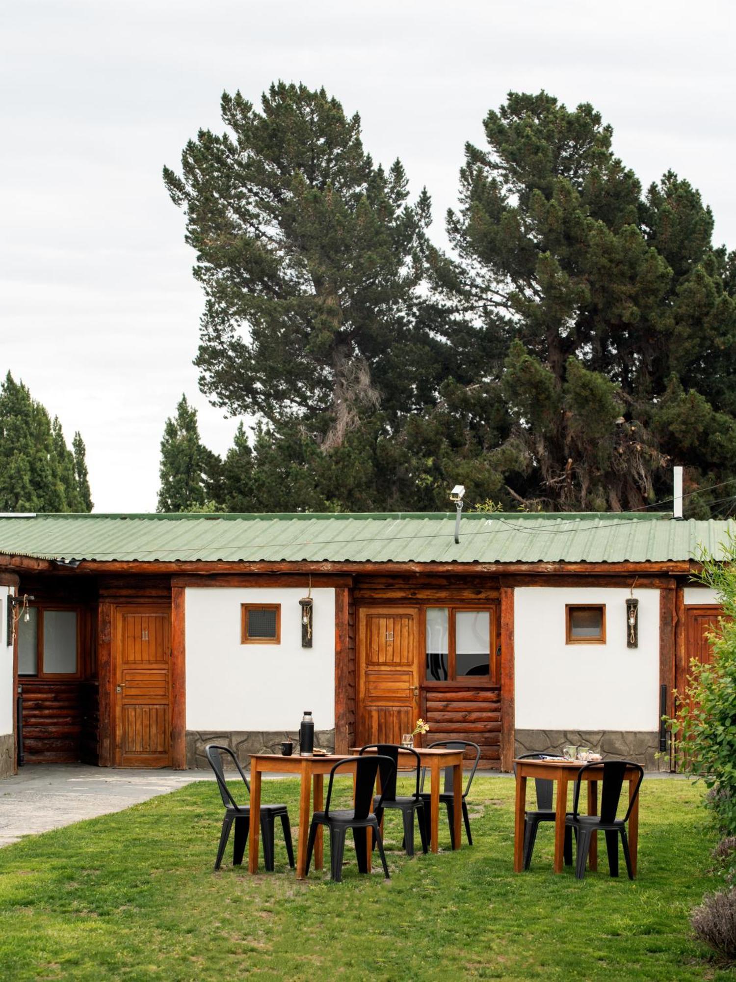 Oliva Hosteria Y Apart El Calafate Extérieur photo