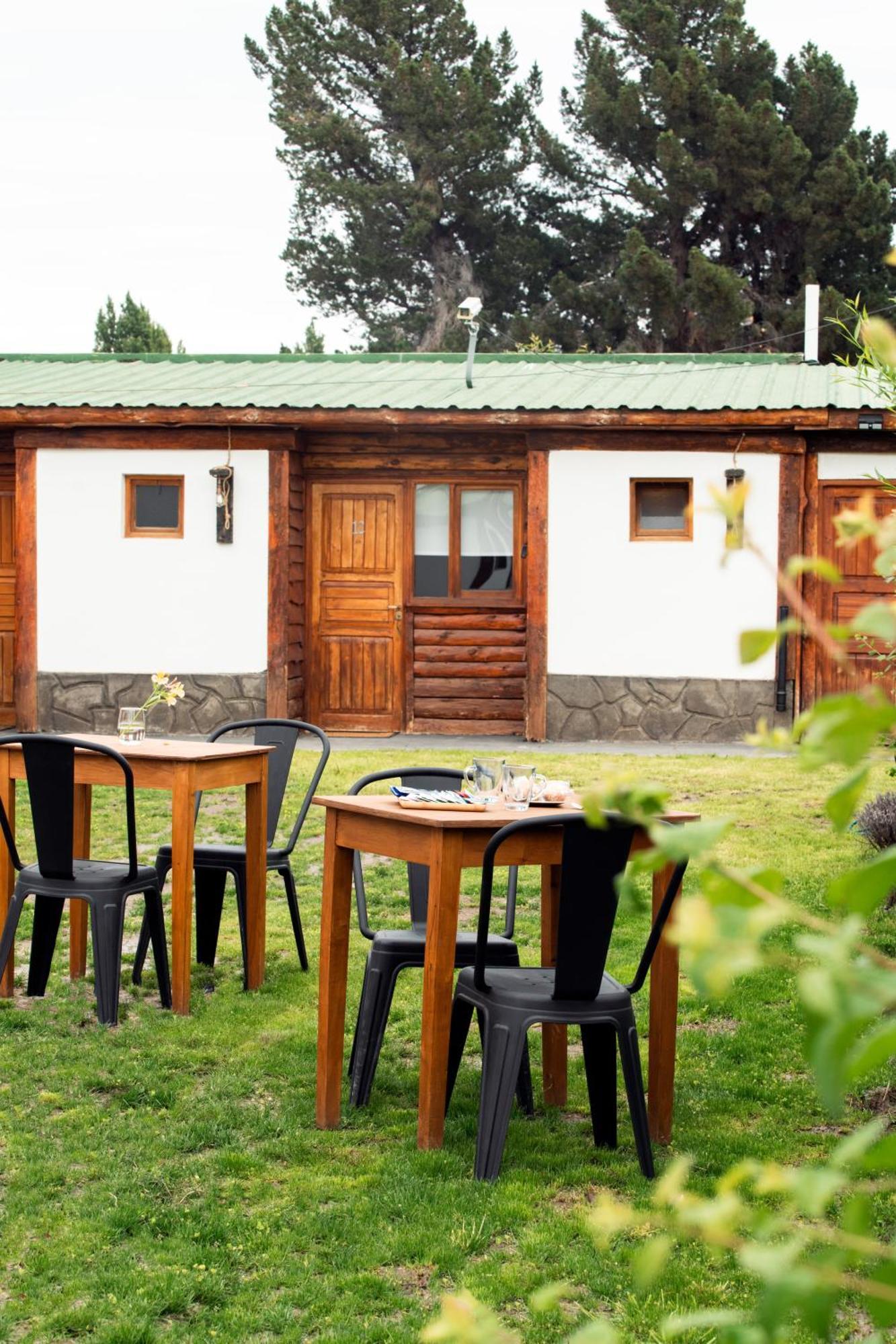 Oliva Hosteria Y Apart El Calafate Extérieur photo